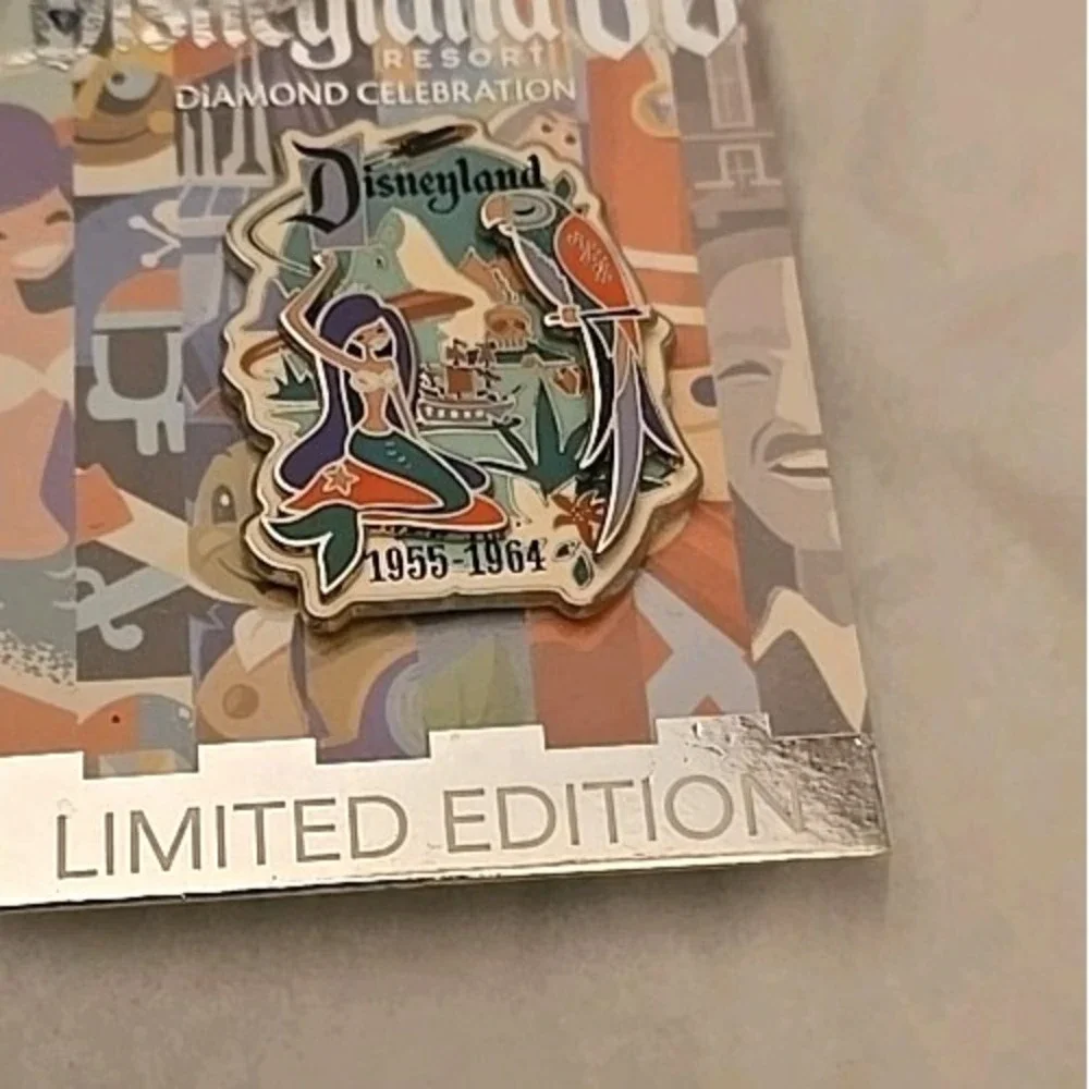 NEW Disneyland 60th Anniversary Diamond Decades Celebration LE 5000 Mermaid Tiki